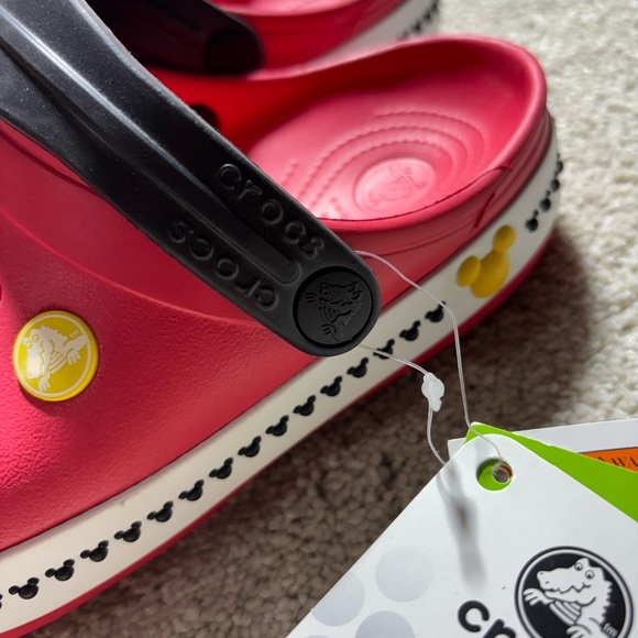 CROCS | Disney Mickey Mouse Shoes classic red kids sz 2Y nWT - Picture 2 of 4